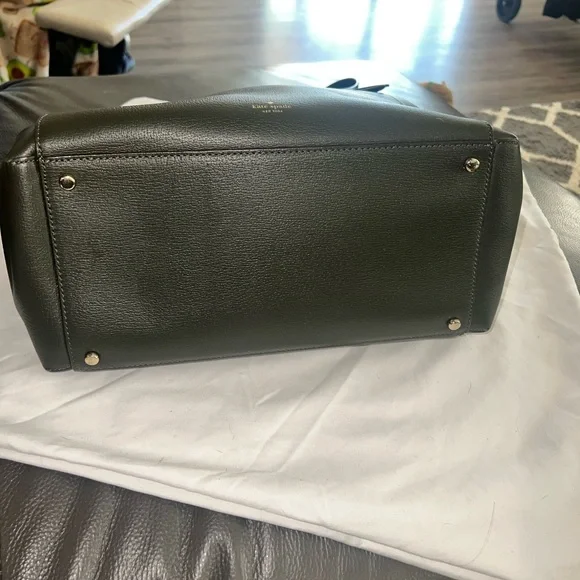 Kate Spade New York Loden Savannah Tote , preloved bag in excellent condition!